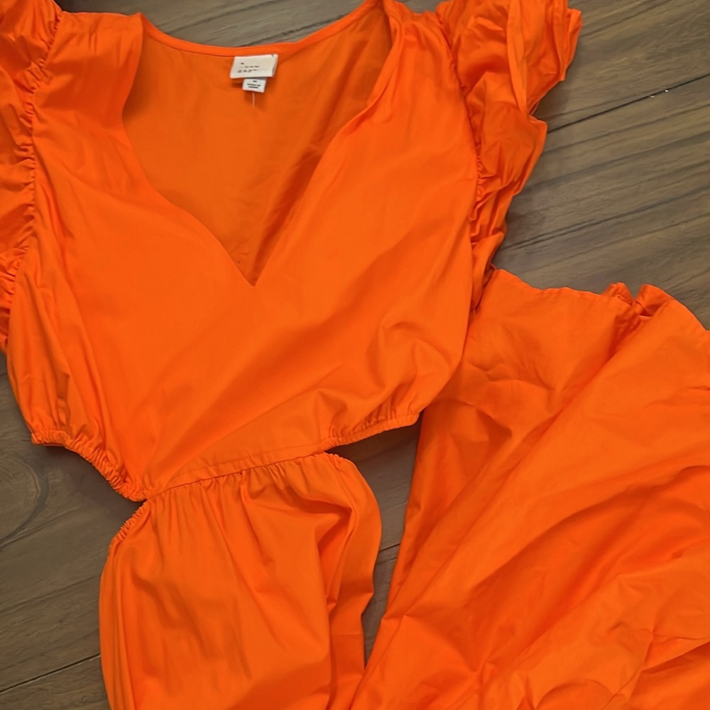 Women’s dress